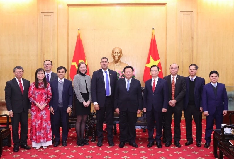 Vietnam, Sweden step up cooperation in policy research, public administration