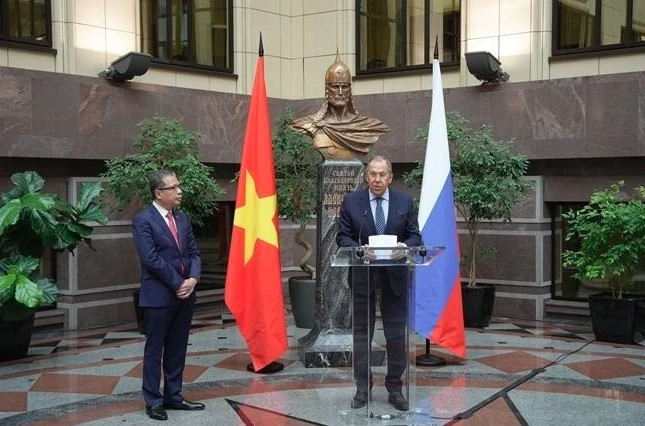 vietnam-russia friendship overcomes test of time russian fm picture 1