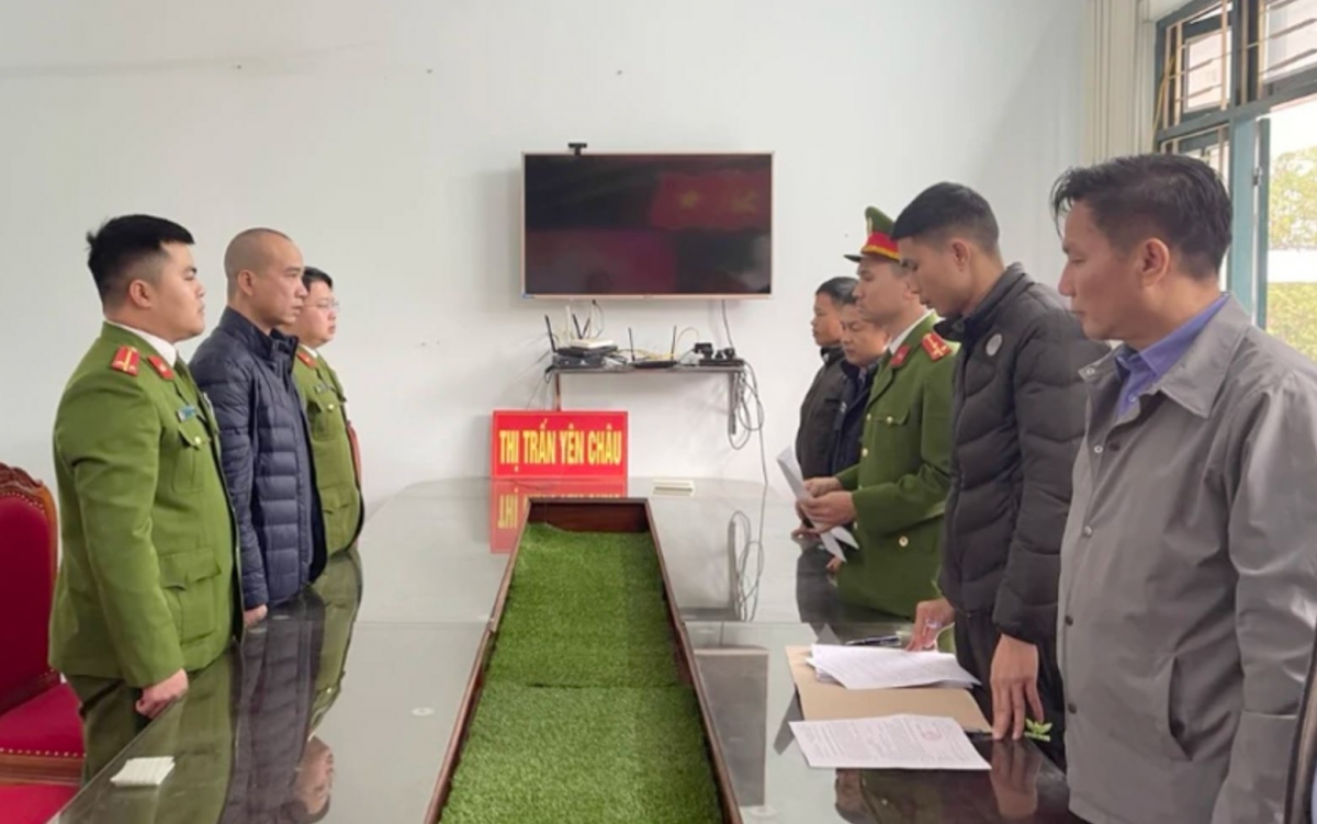 vu tai nan dac biet nghiem trong tren quoc lo 6 bat giu khan cap lai xe khach hinh anh 1 vu tai nan dac biet nghiem trong tren quoc lo 6 bat giu khan cap lai xe khach hinh anh 1