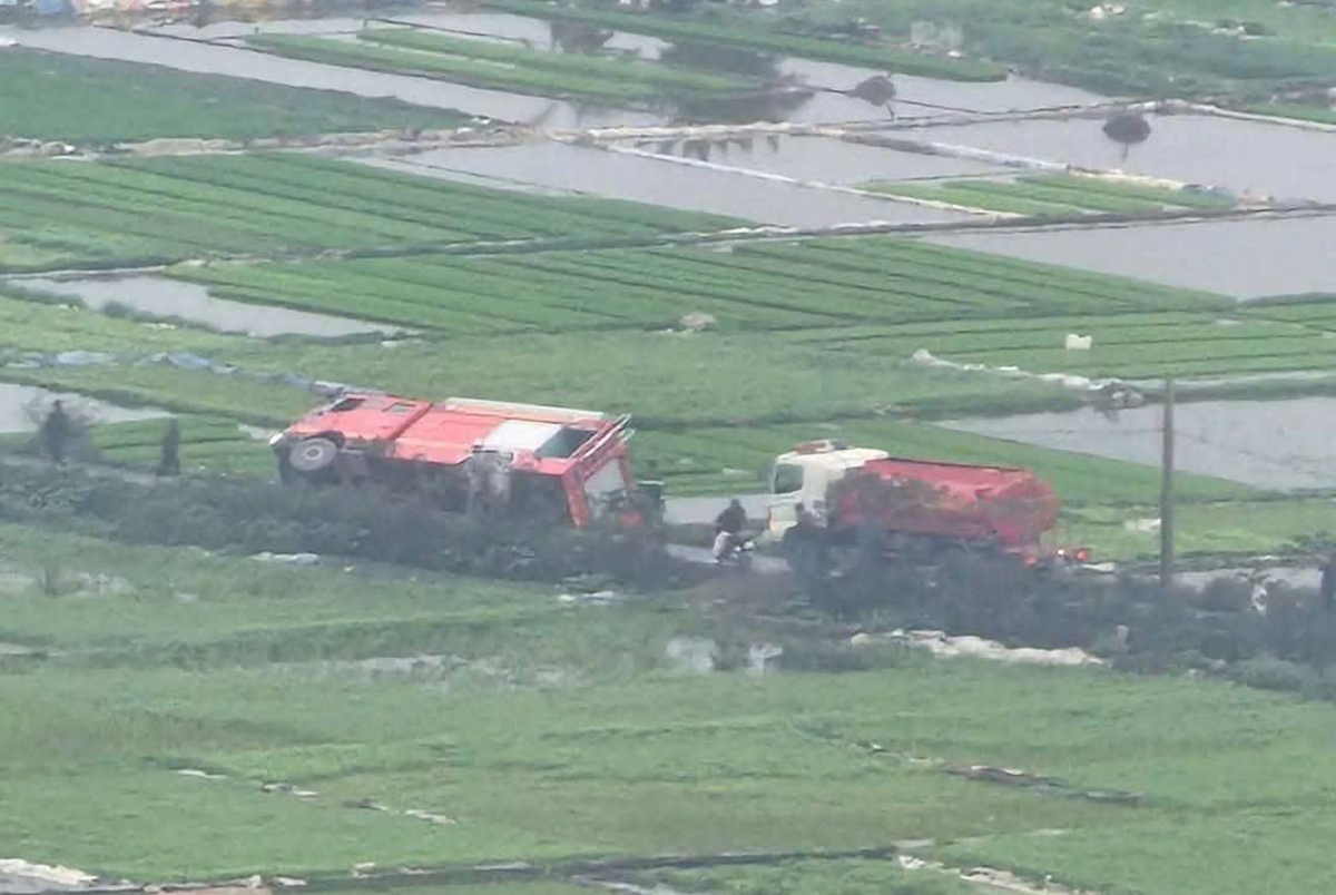 cháy ngùn ngụt tại xưởng cơ khí ở thanh trì, hà nội hình ảnh 3 chay ngun ngut tai xuong co khi o thanh tri, ha noi hinh anh 3