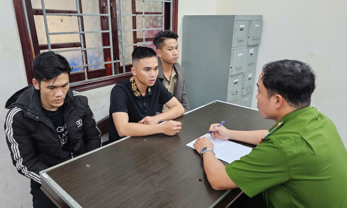 bị đánh nhập viện vì chọc phải bạn gái của người có tiền án hình ảnh 2 bi danh nhap vien vi choc phai ban gai cua nguoi co tien an hinh anh 2