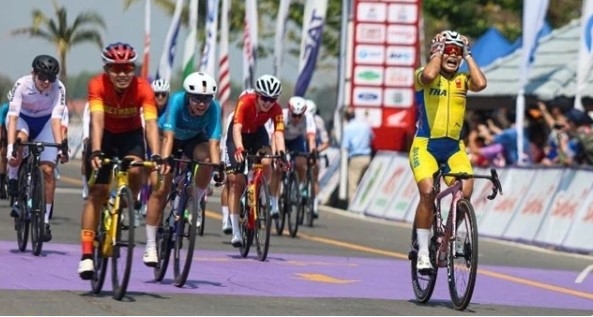 vietnamese cyclist claims silver at asian road cycling championships 2025 picture 1