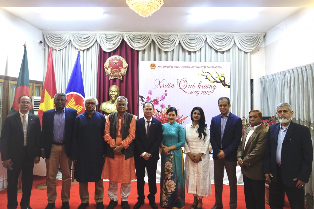 Rộn ràng Xuân Quê hương tại Bangladesh
