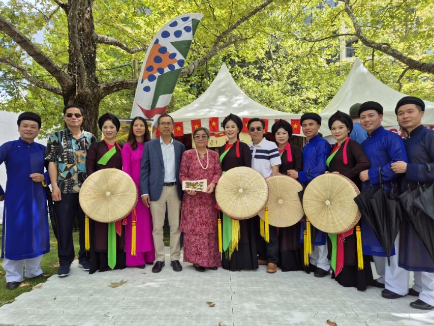 Quan họ Bắc Ninh và tranh Đông Hồ được giới thiệu tại Lễ hội đa văn hóa Canberra