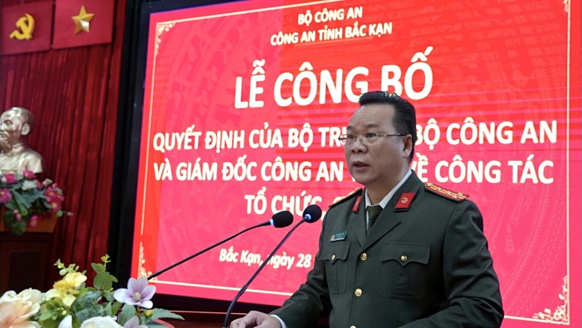 công an bắc kạn nhiều cấp trưởng xung phong xuống cấp phó để sắp xếp bộ máy hình ảnh 2 cong an bac kan nhieu cap truong xung phong xuong cap pho de sap xep bo may hinh anh 2
