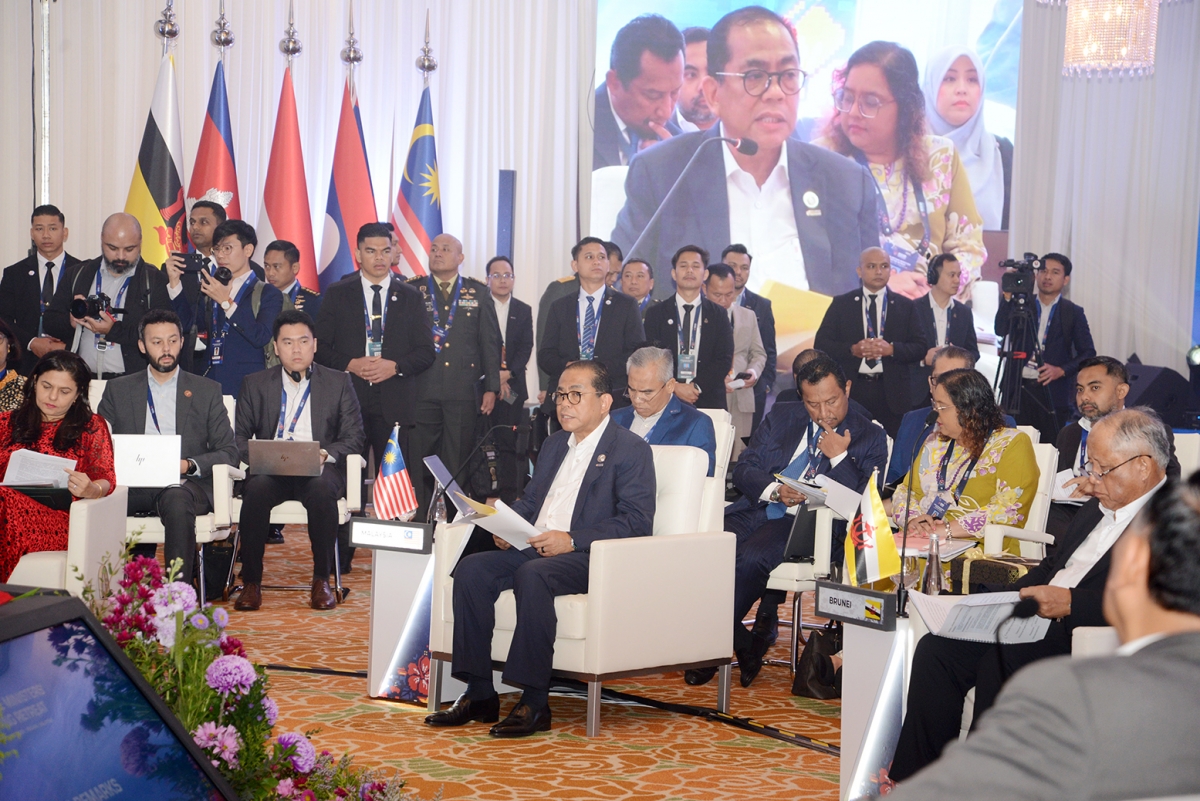 Đại tướng nguyễn tân cương tham dự hội nghị admm hẹp tại malaysia hình ảnh 3 Dai tuong nguyen tan cuong tham du hoi nghi admm hep tai malaysia hinh anh 3