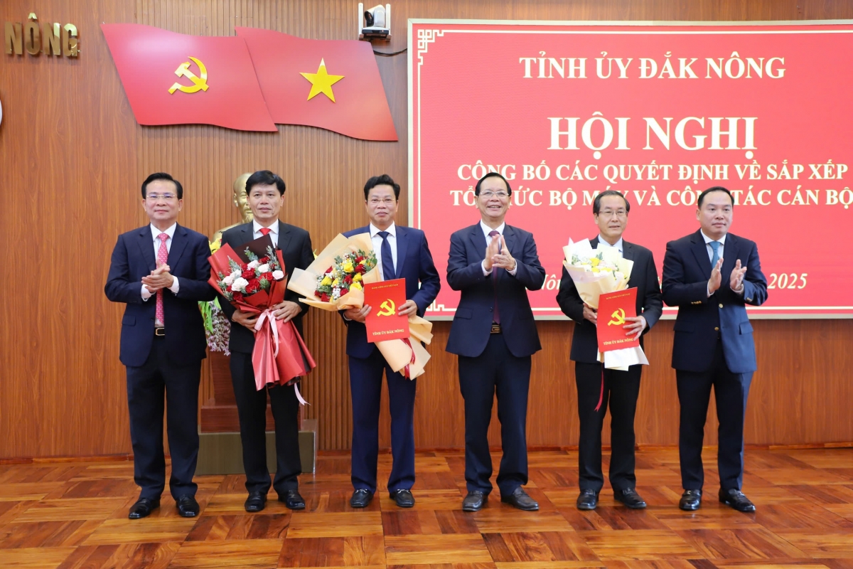 chủ tịch hĐnd tỉnh giữ chức bí thư Đảng ủy các cơ quan Đảng tỉnh Đắk nông hình ảnh 1 chu tich hDnd tinh giu chuc bi thu Dang uy cac co quan Dang tinh Dak nong hinh anh 1
