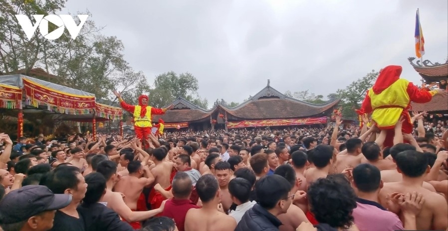 dong ky firecracker procession festival kicks off in bac ninh picture 12