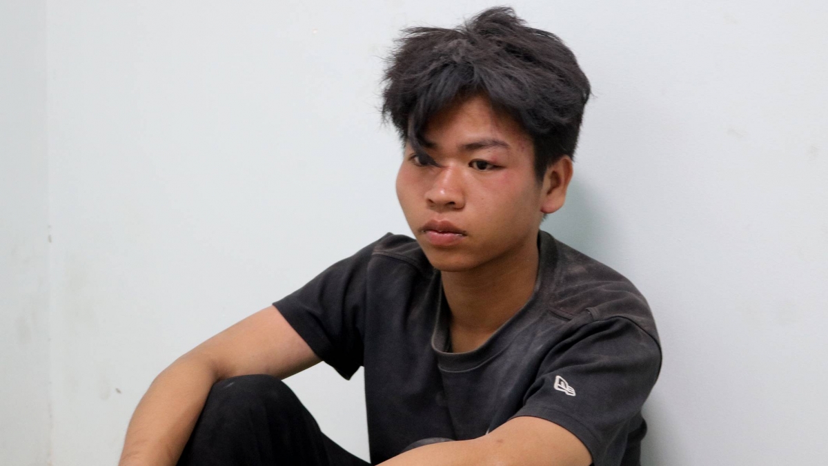Nghịch tử tưới xăng đốt mẹ