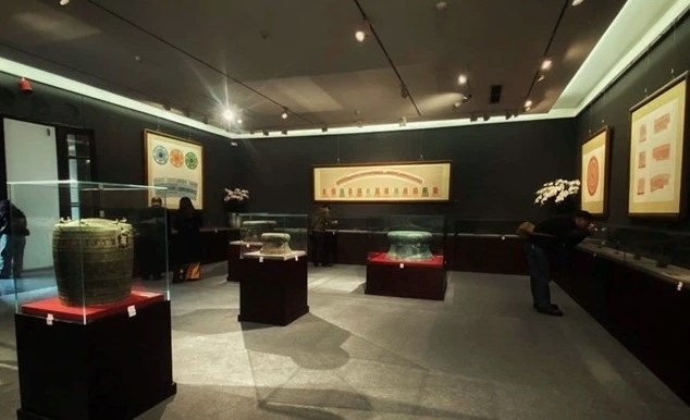 exhibition highlights art of dong son culture picture 1