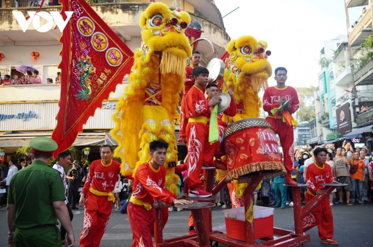 must-see spring festivals in vietnam during first lunar month picture 10