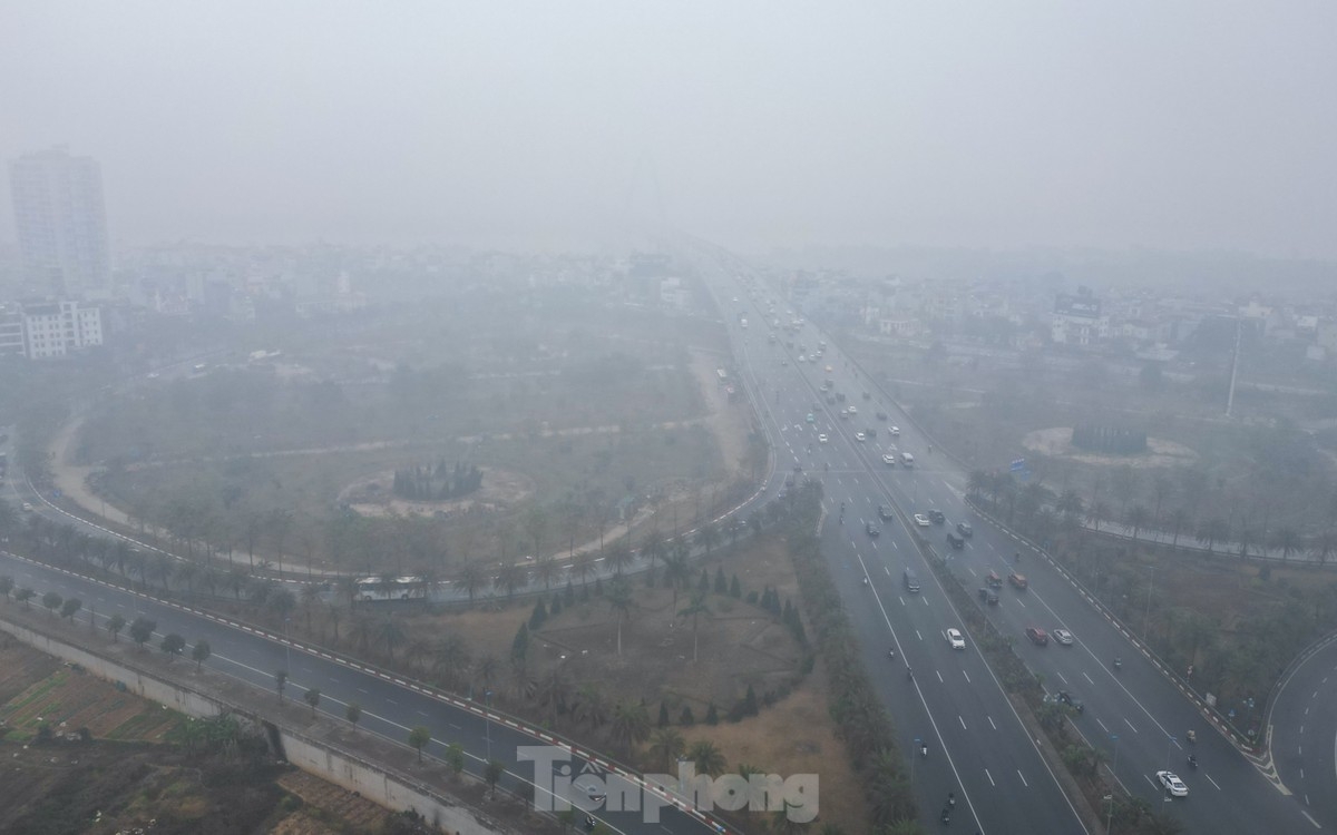 hanoi enveloped in thick fog and drizzle picture 7