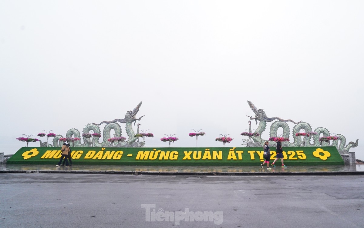 hanoi enveloped in thick fog and drizzle picture 9