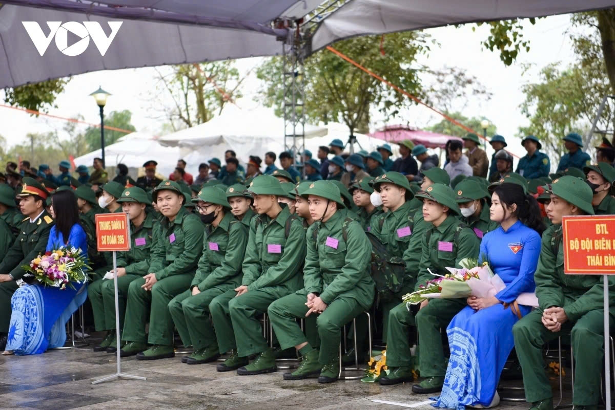 cap nhat lanh dao nhieu dia phuong dong vien tan binh len duong nhap ngu hinh anh 87