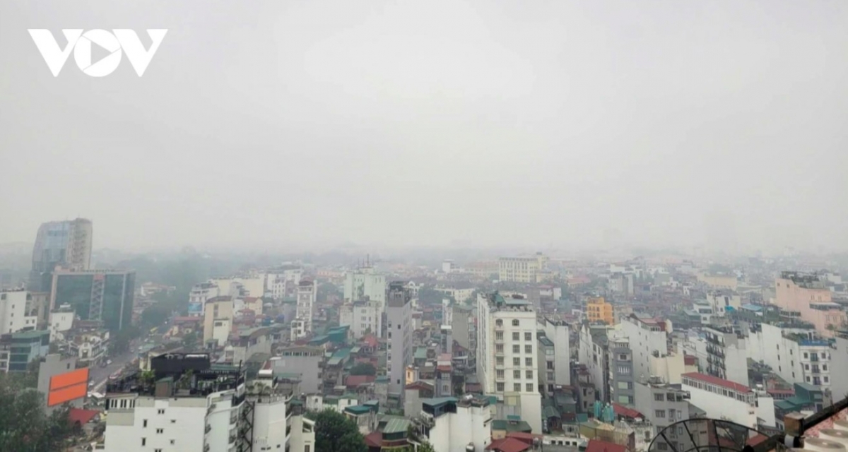 hanoi engulfed in spell of drizzle and fog picture 2