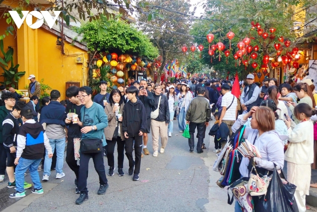 Tourists flock to UNESCO-recognized heritage city of Hoi An during Tet holiday