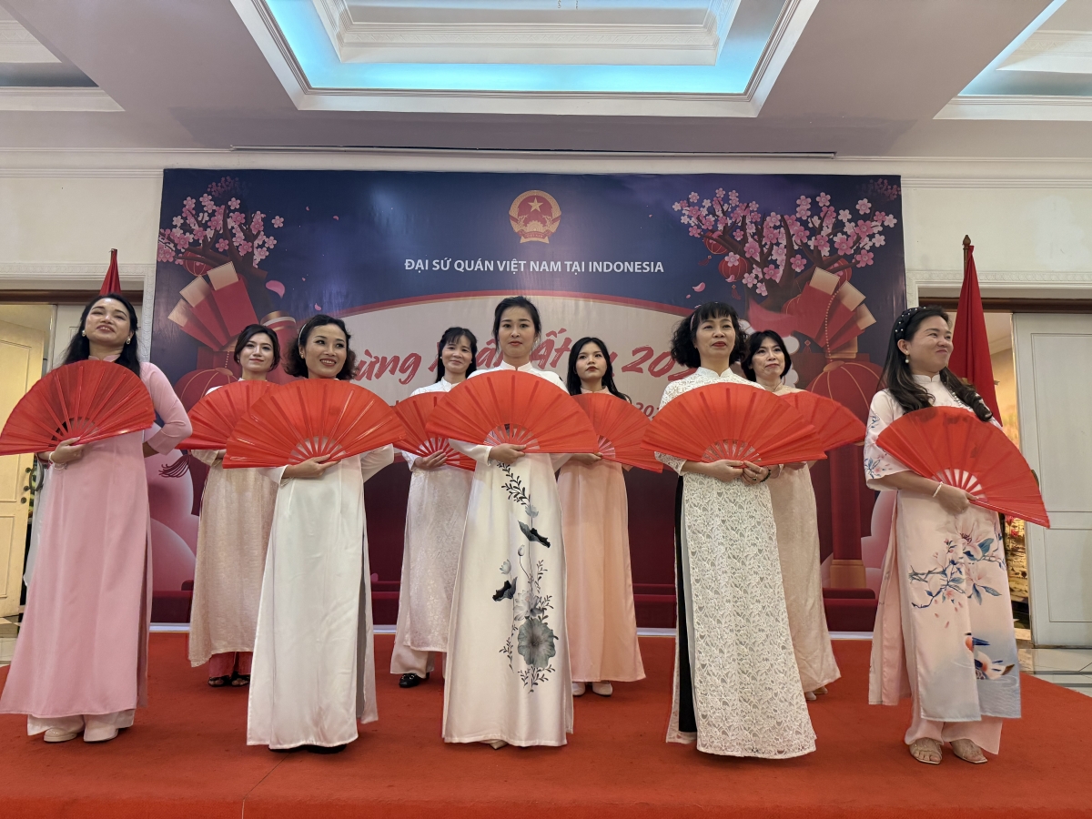 Ấm áp Chương trình chào Xuân Ất Tỵ 2025 tại Indonesia
