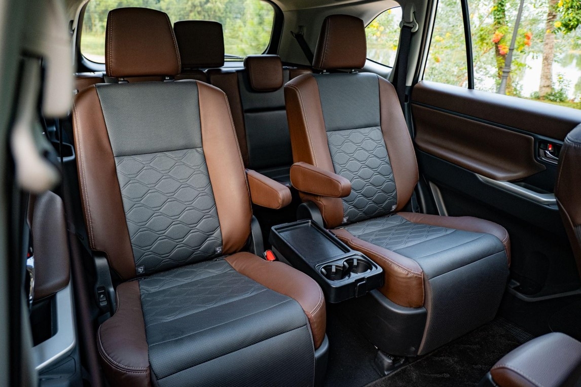 innova cross hybrid Điểm nhấn trong hành trình xanh hóa việt nam của toyota hình ảnh 2 innova cross hybrid Diem nhan trong hanh trinh xanh hoa viet nam cua toyota hinh anh 2