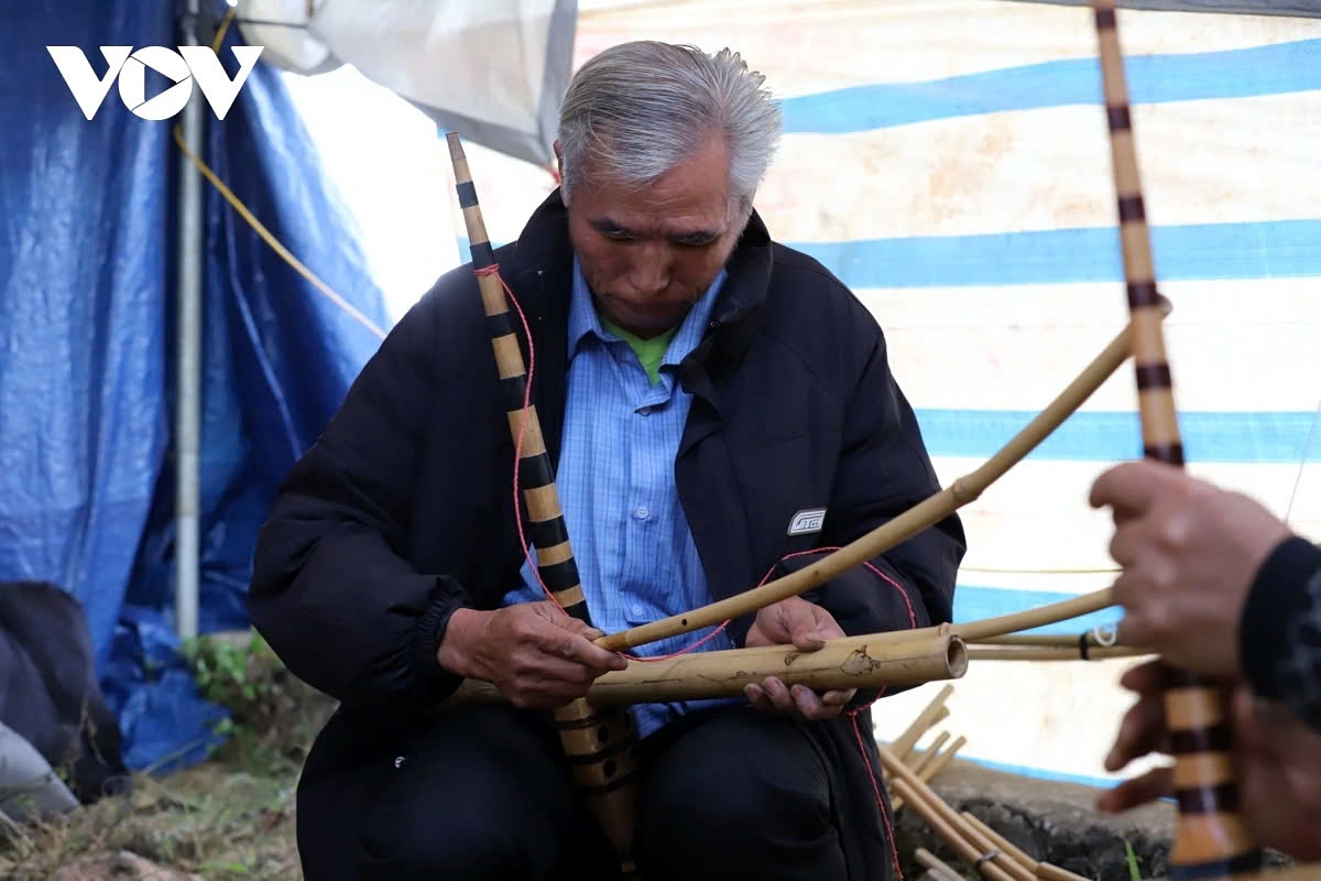 panpipe preserves the soul of the mong people in northern vietnam picture 3 panpipe preserves the soul of the mong people in northern vietnam picture 3