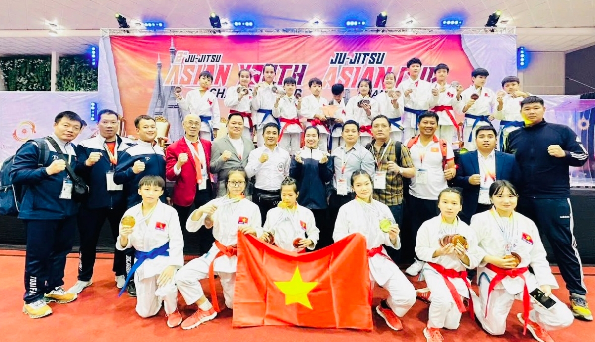 Fighters claim seven golds at Asian Jujitsu Championship