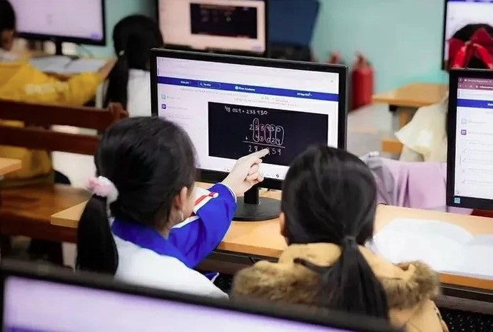 vietnam climbs to second place globally in khan academy usage picture 1