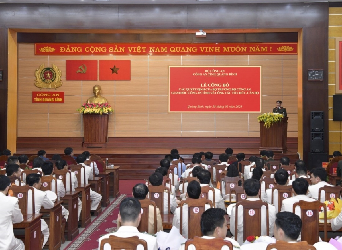 công an tỉnh quảng bình công bố quyết định giải thể công an cấp huyện hình ảnh 1 cong an tinh quang binh cong bo quyet dinh giai the cong an cap huyen hinh anh 1