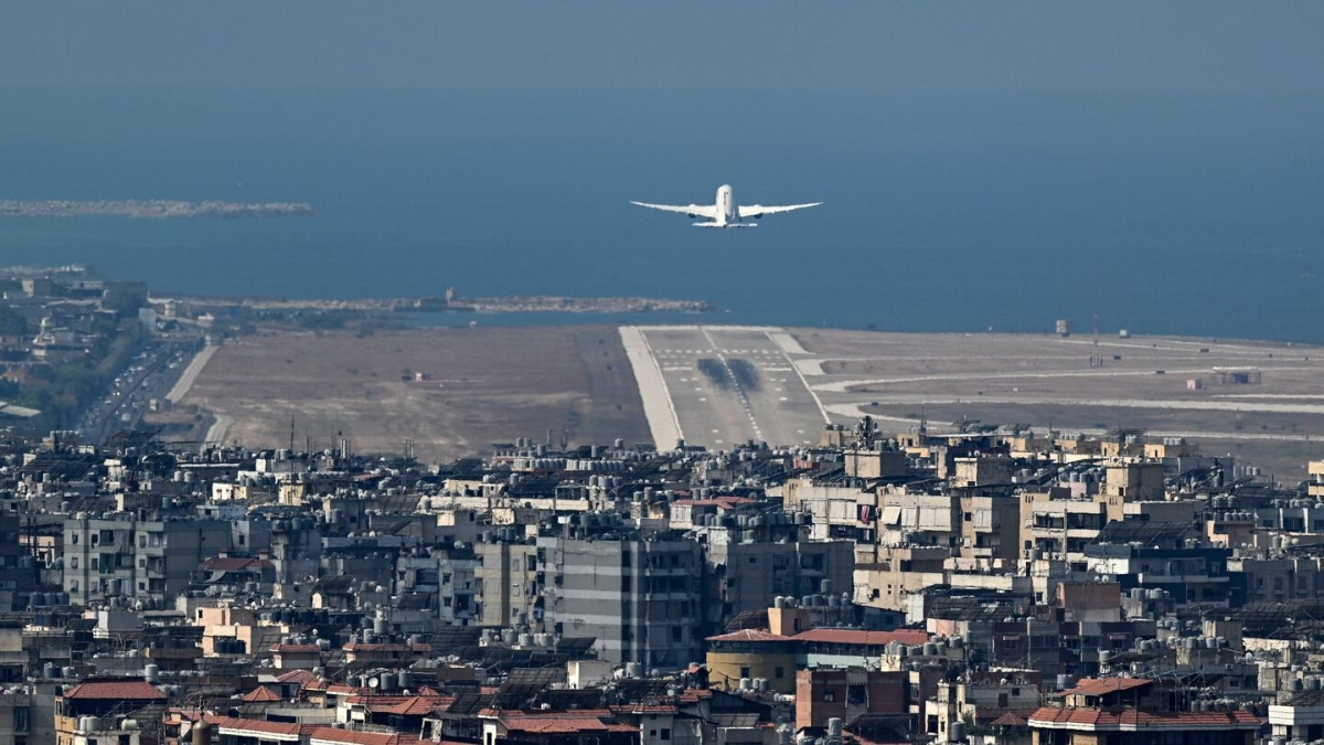 Máy bay Iran bị cấm hạ cánh xuống Lebanon