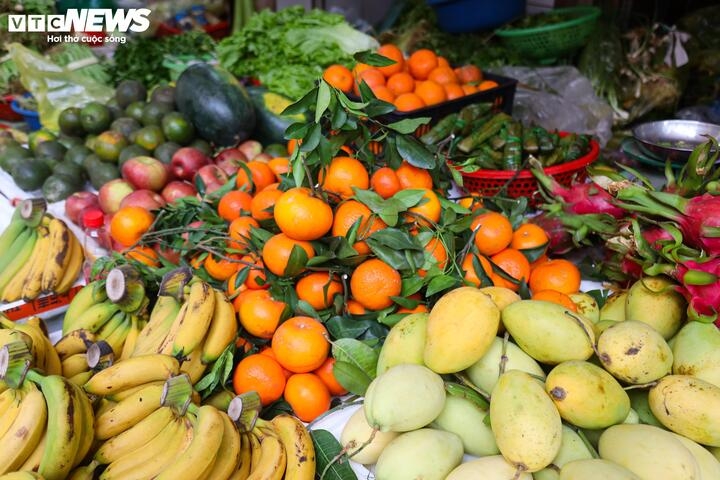 gia hang hoa sau tet ha nhiet , cau van cao ngat nguong hinh anh 10