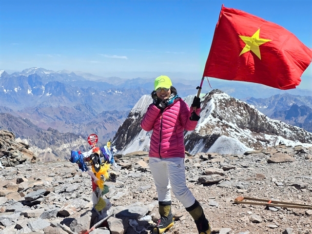 vietnamese woman conquers highest mountain in the americas picture 1