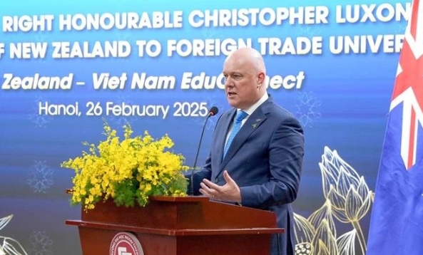 pm luxon introduces new zealand s education system to ftu students picture 1