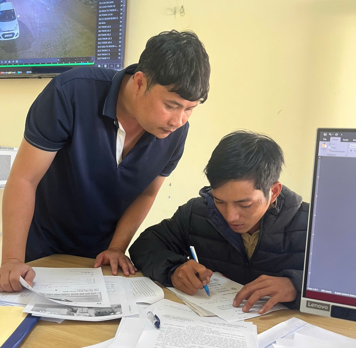 tung tin sai sự thật sắp có bạo loạn , nam thanh niên bị phạt 7,5 triệu đồng hình ảnh 2 tung tin sai su that sap co bao loan , nam thanh nien bi phat 7,5 trieu dong hinh anh 2
