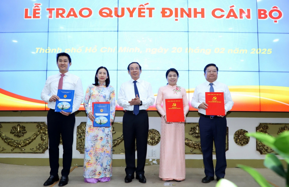 tphcm điều động, bổ nhiệm nhiều cán bộ chủ chốt hình ảnh 1 tphcm dieu dong, bo nhiem nhieu can bo chu chot hinh anh 1