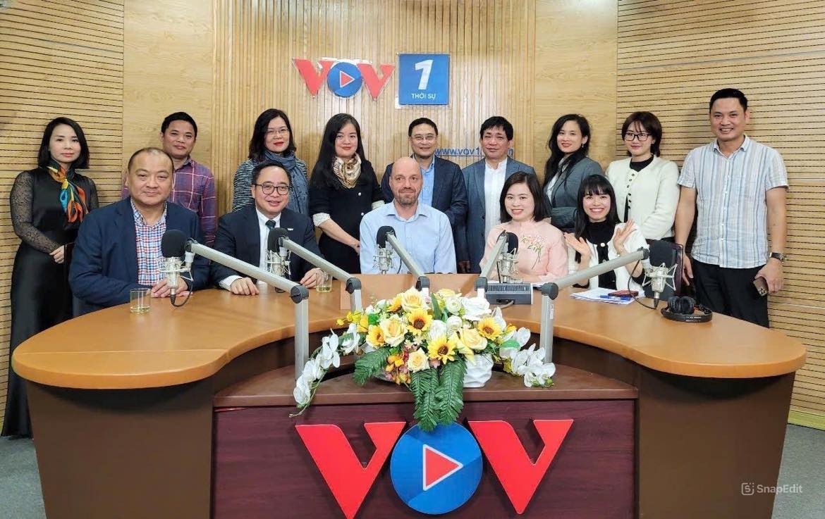 phát thanh góp phần giải quyết khủng hoảng khí hậu toàn cầu hình ảnh 1 phat thanh gop phan giai quyet khung hoang khi hau toan cau hinh anh 1