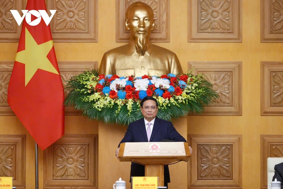 pm meets chinese businesses, encourages operation expansion for win-win results picture 1 pm meets chinese businesses, encourages operation expansion for win-win results picture 1