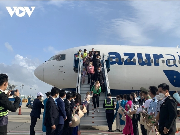 Azur Air and Aeroflot to open direct air routes to Cam Ranh