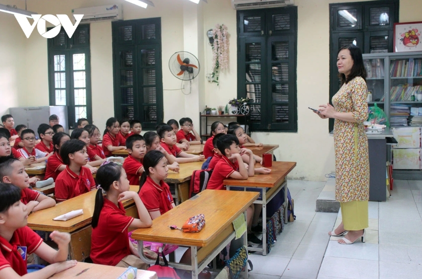 Giáo viên Hà Nội gửi tâm thư lên lãnh đạo Hà Nội trước nguy cơ mất thu nhập tăng thêm