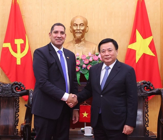 vietnam, sweden step up cooperation in policy research, public administration picture 1