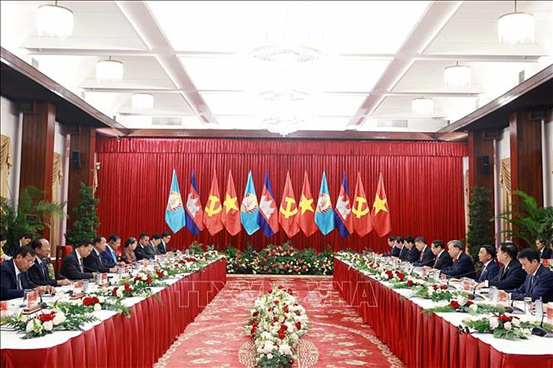 senior leaders vow to cement vietnam cambodia relations picture 2 senior leaders vow to cement vietnam cambodia relations picture 2