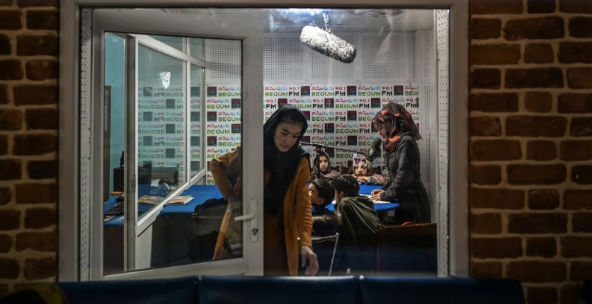 taliban cho phép 2 đài phát thanh tại afghanistan hoạt động trở lại hình ảnh 1 taliban cho phep 2 dai phat thanh tai afghanistan hoat dong tro lai hinh anh 1