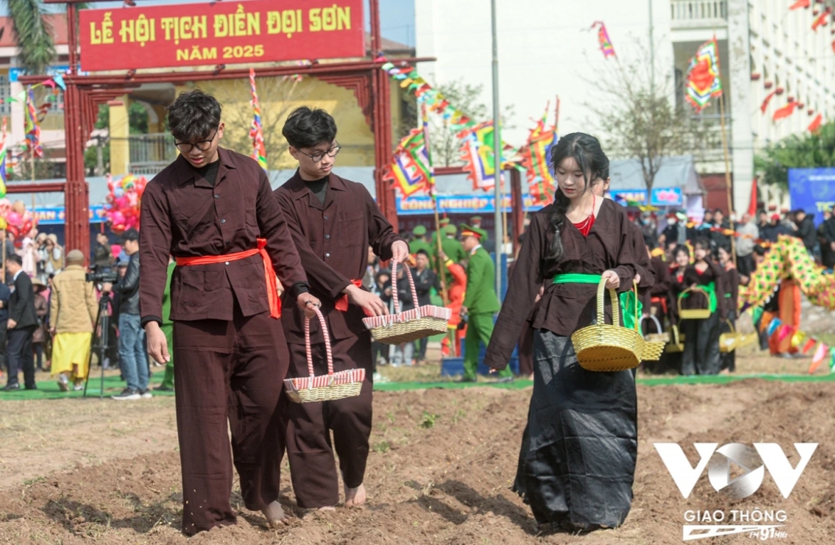 traditional ploughing festival wishes for bumper harvests picture 7