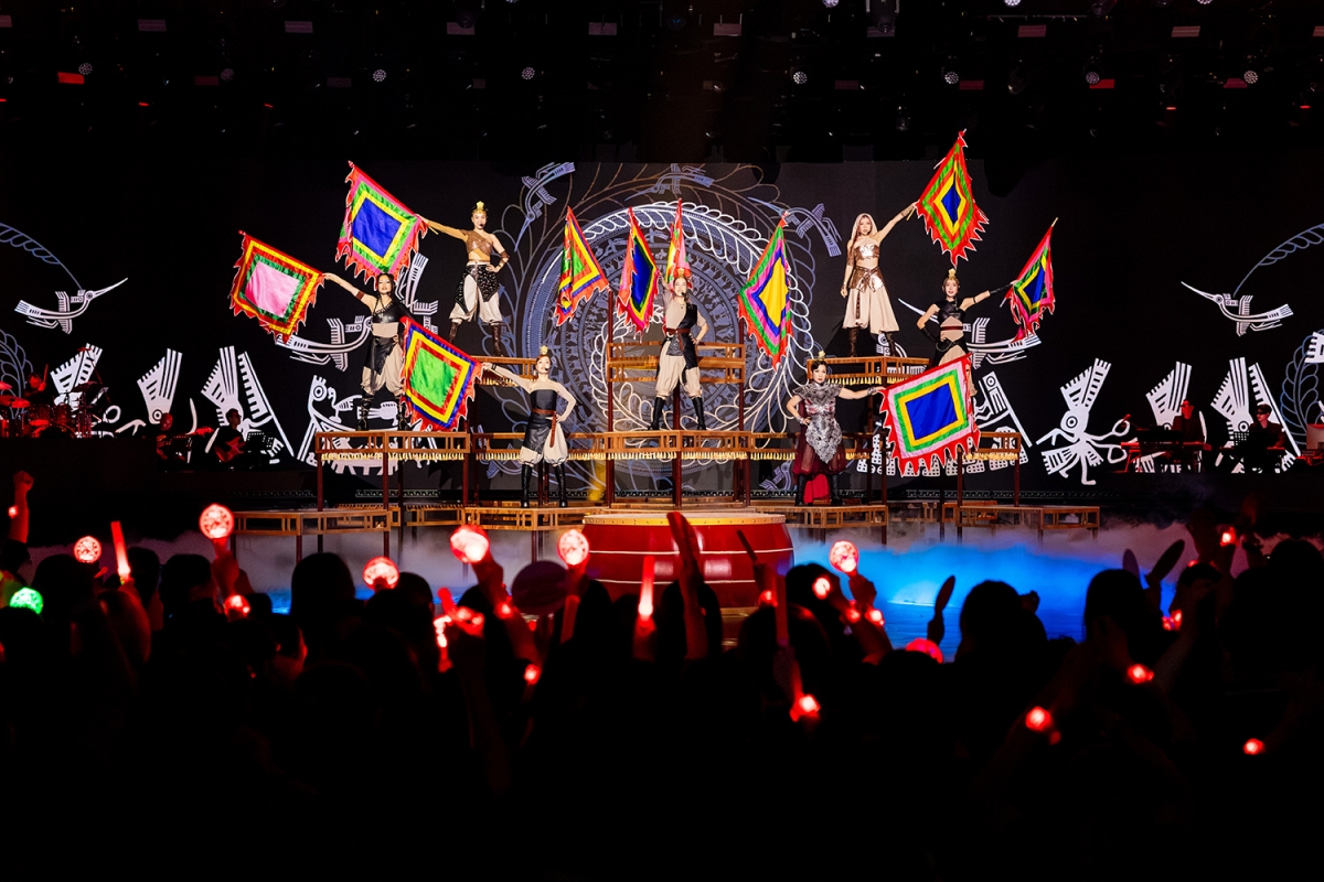  chi dep concert quy tu 48 nghe si nu va so luong ca khuc khung hinh anh 3