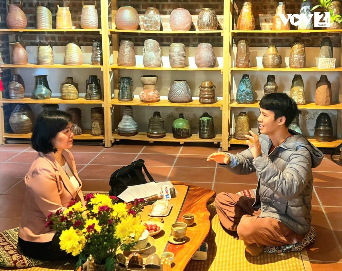 gốm huân Đánh thức giá trị khác biệt từ đất hình ảnh 2 gom huan Danh thuc gia tri khac biet tu dat hinh anh 2