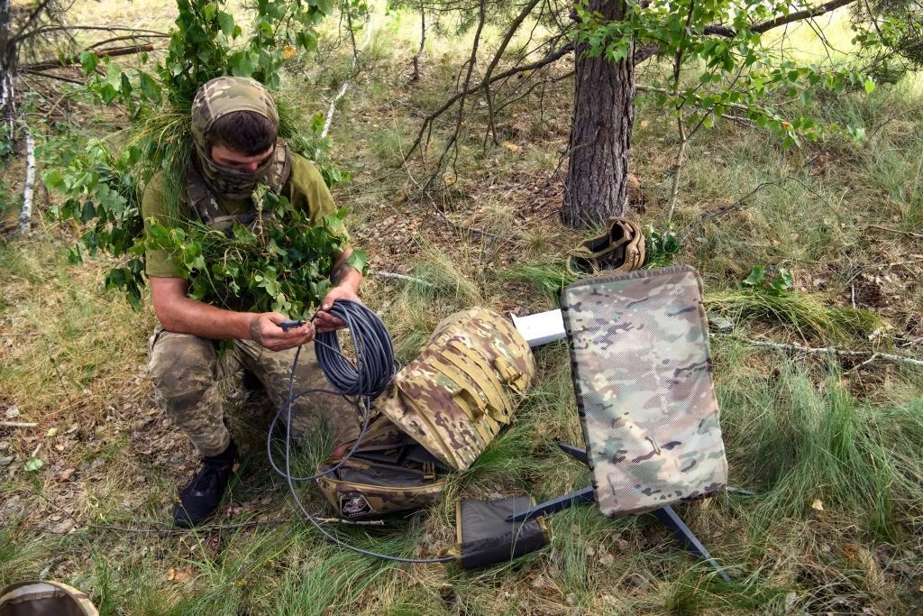 ukraine tuyen bo co giai phap thay the starlink hinh anh 1