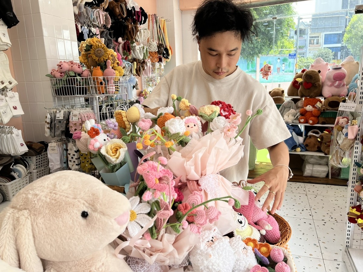 bustling valentine s day gift market picture 2 bustling valentine s day gift market picture 2