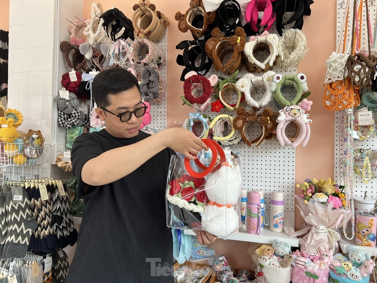 bustling valentine s day gift market picture 3 bustling valentine s day gift market picture 3