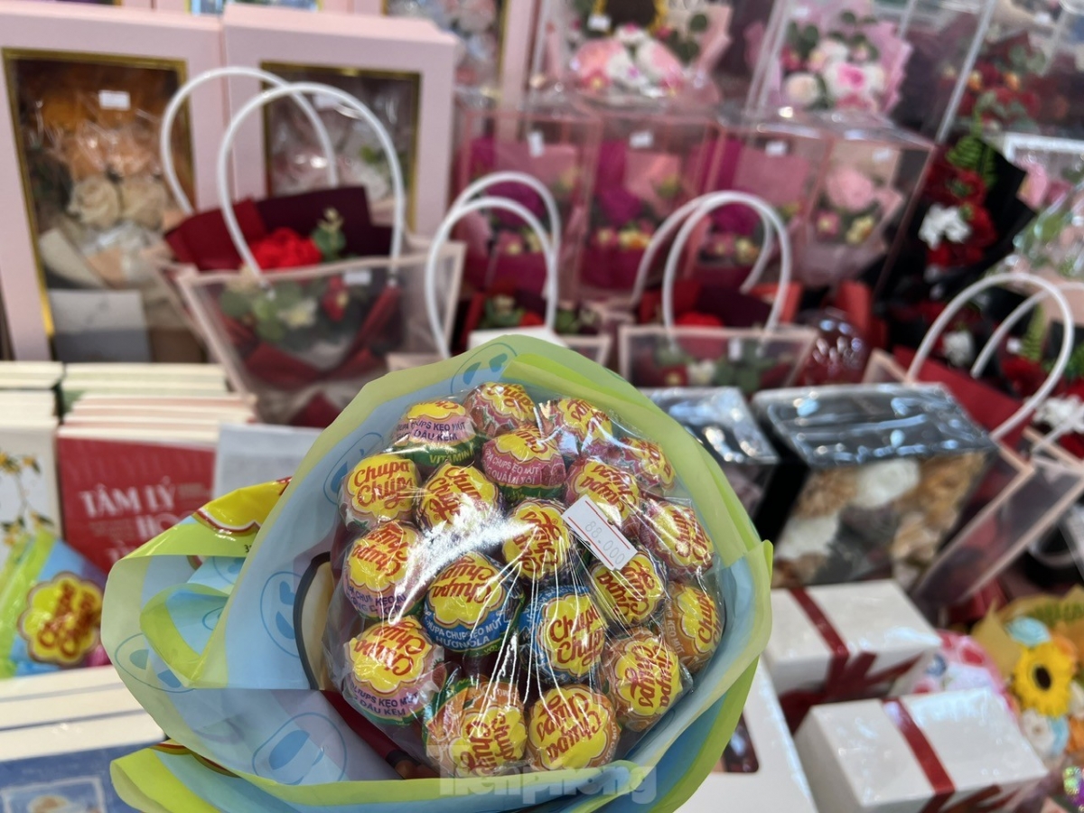 bustling valentine s day gift market picture 8 bustling valentine s day gift market picture 8