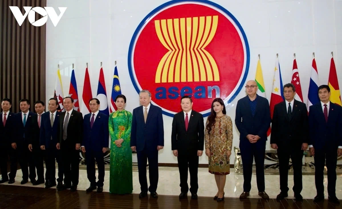 party general secretary to lam s state visit to indonesia in photos picture 10 party general secretary to lam s state visit to indonesia in photos picture 10