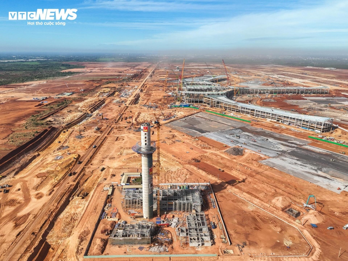 Cận cảnh tháp không lưu cao nhất Việt Nam ở dự án trọng điểm quốc gia