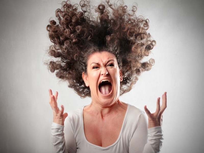 Bốc hỏa tuổi mãn kinh kéo dài 14 năm có bất thường?