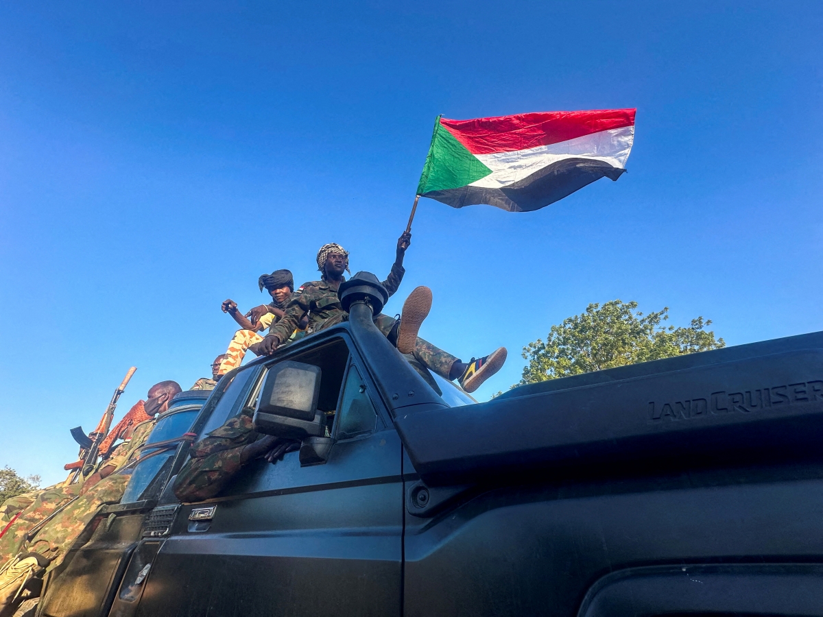 Quân đội Sudan giành lại quyền kiểm soát thủ đô Khartoum
